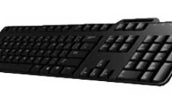 Must Dell Smartcard KB813 -USB-klaviatuur Soome ja Rootsi paigutusega, kujutatud kaldus paremalt poolt.