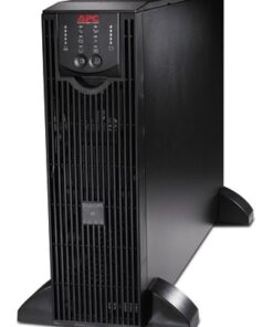 APC SMART-UPS RT 6000VA 230V varutoite Must vertikaalne APC SMART-UPS RT 6000VA 230V varutoite, mille esipaneelil on LED-tuled.