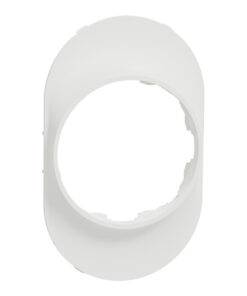 Valge ovaalne kesktahvli adapter, mille keskel on ümmargune auk. Pildistatud eest heleda ühtlase taustaga.